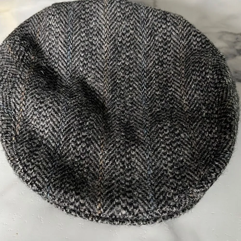 VNTG GENTS 100% WOOL HAND WOVEN  HARRIS TWEED FLAT CAP / DRIVING HAT  FROM SCOTL